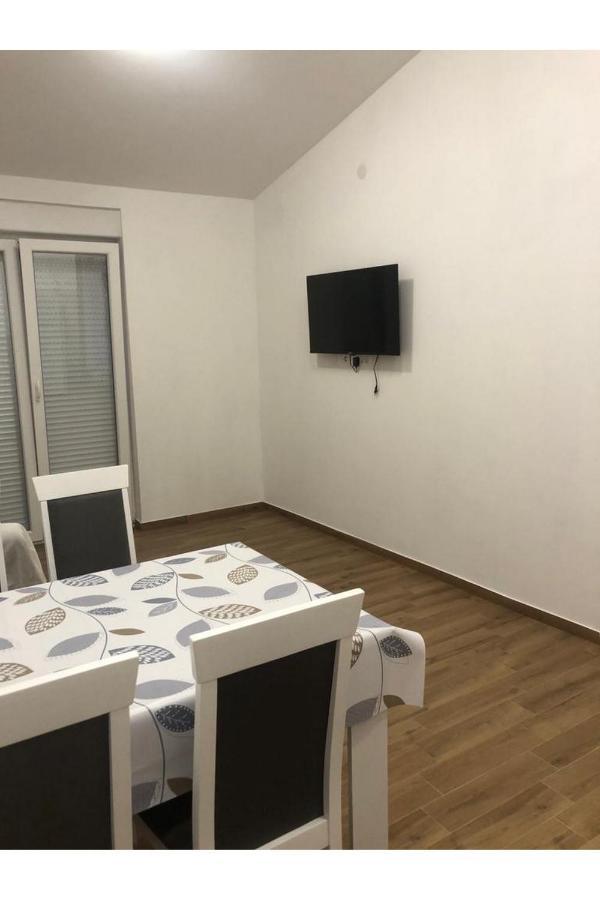 Beach Front Paradise Apartment Sukošan Kültér fotó
