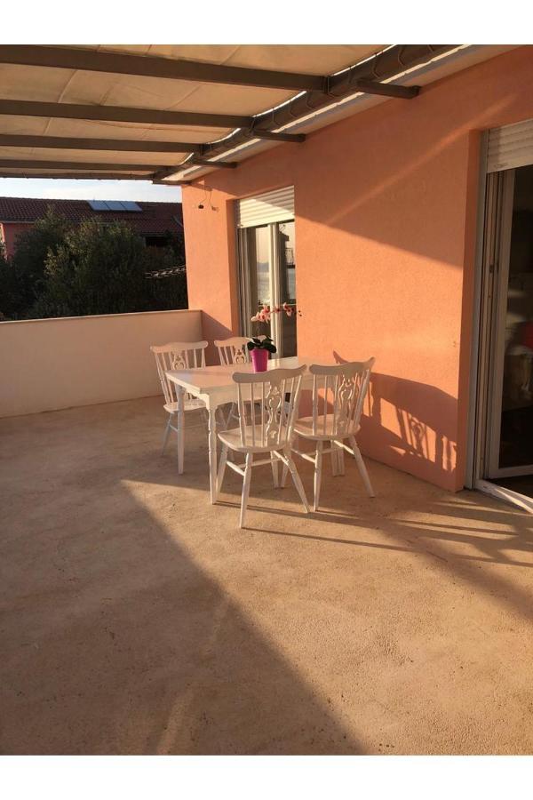 Beach Front Paradise Apartment Sukošan Kültér fotó