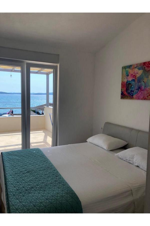 Beach Front Paradise Apartment Sukošan Kültér fotó